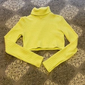 neon cropped turtleneck✨